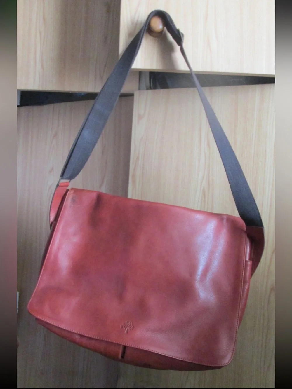 Mulberry Chestnut Leather Messenger Bag with Black Strap